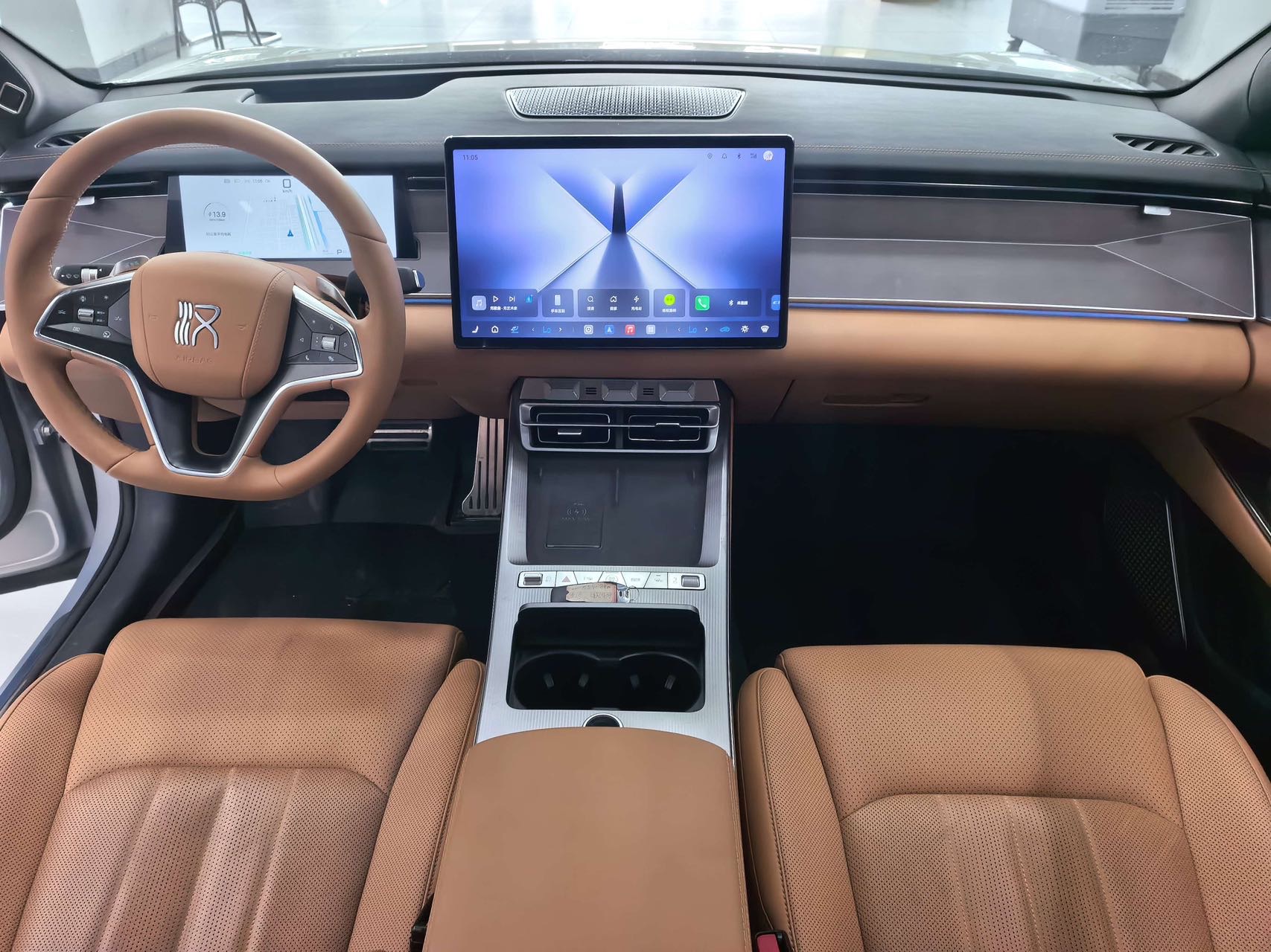 BYD HanL 2025 imagem de carro #5