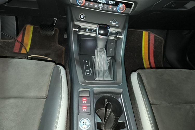 Audi Q3 2021 #14 Audi Q3 2021 immagine di auto #14