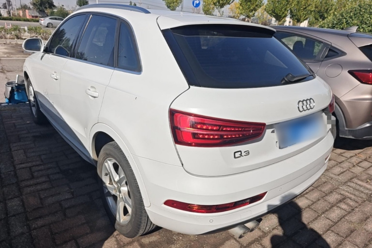 Audi Q3 2017 صورة سيارة #5