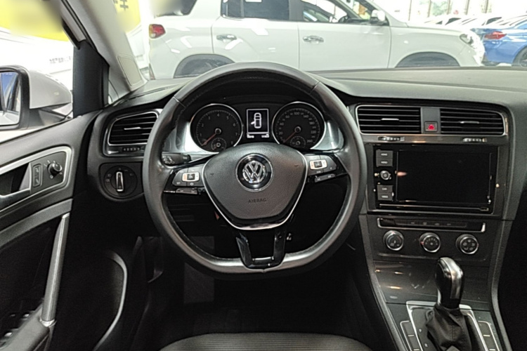 Volkswagen Golf 2018 #11 Volkswagen Golf 2018 car image #11