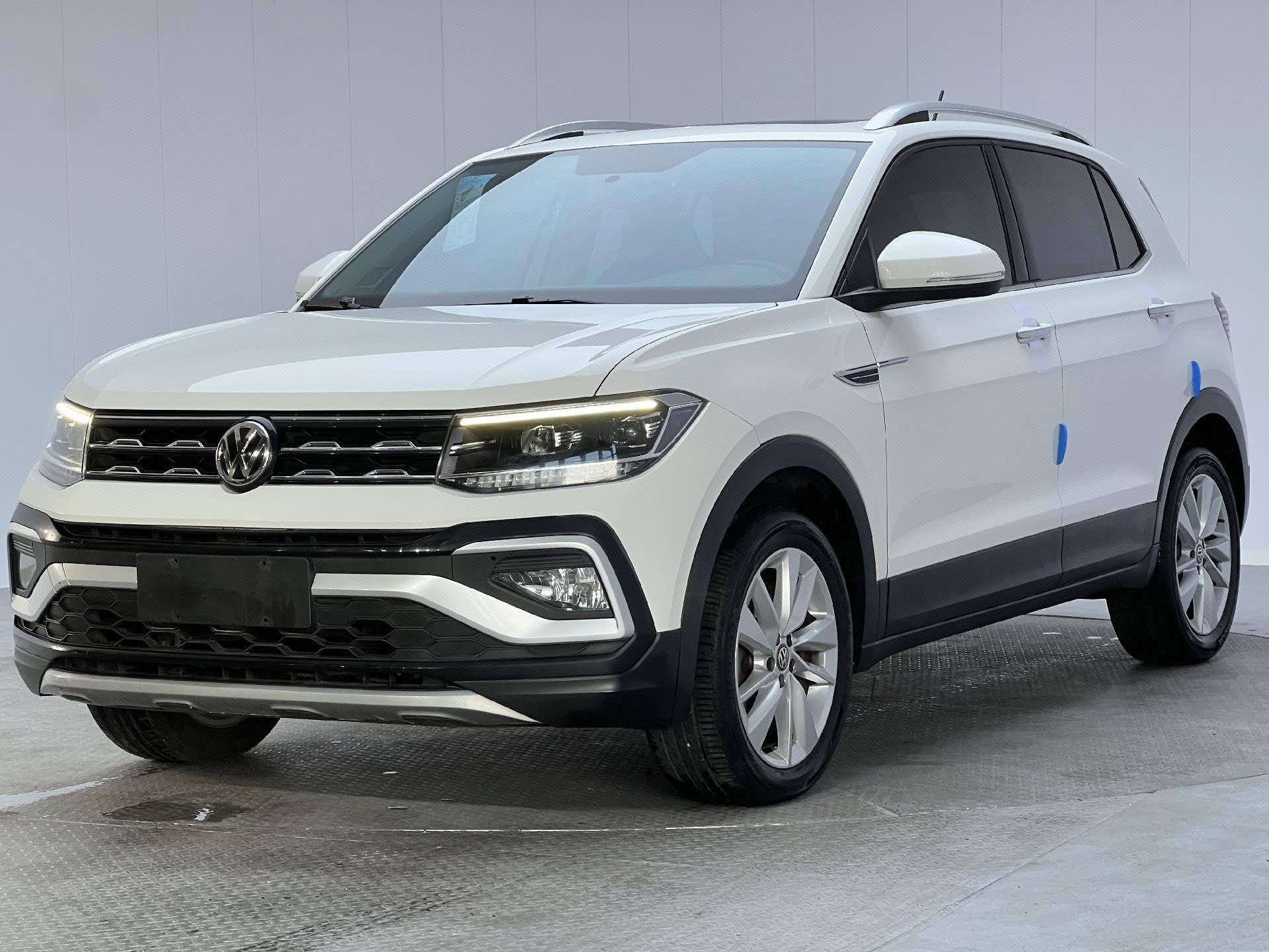 Volkswagen T-Cross 2021 car image 