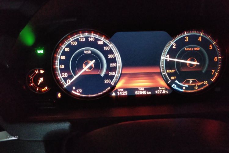 BMW 3 Series 2017 #13 BMW 3 Series 2017 car image #13