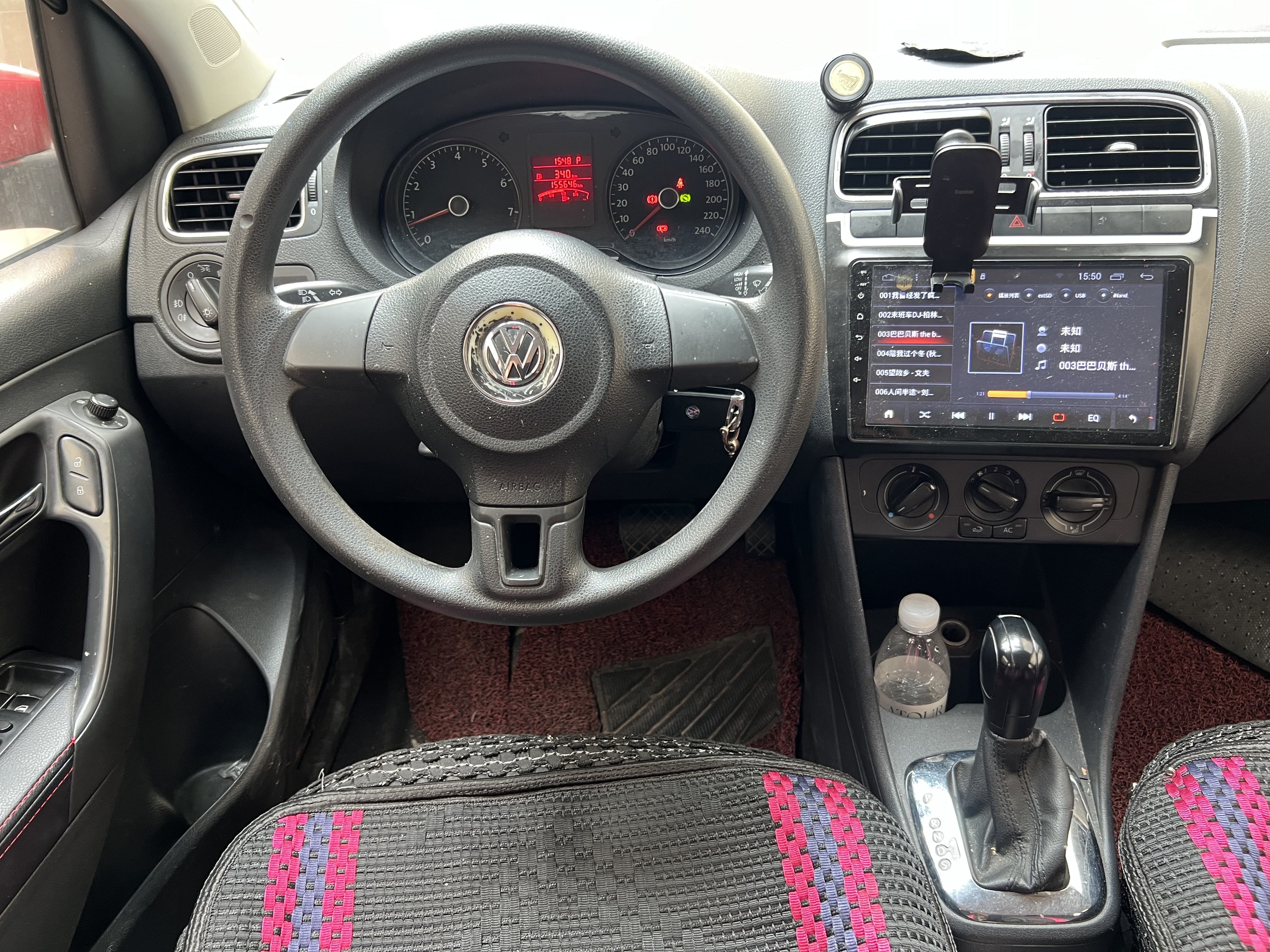 Volkswagen Polo 2011 car image #9