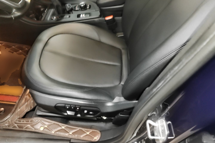 BMW X1 2019 car image #15