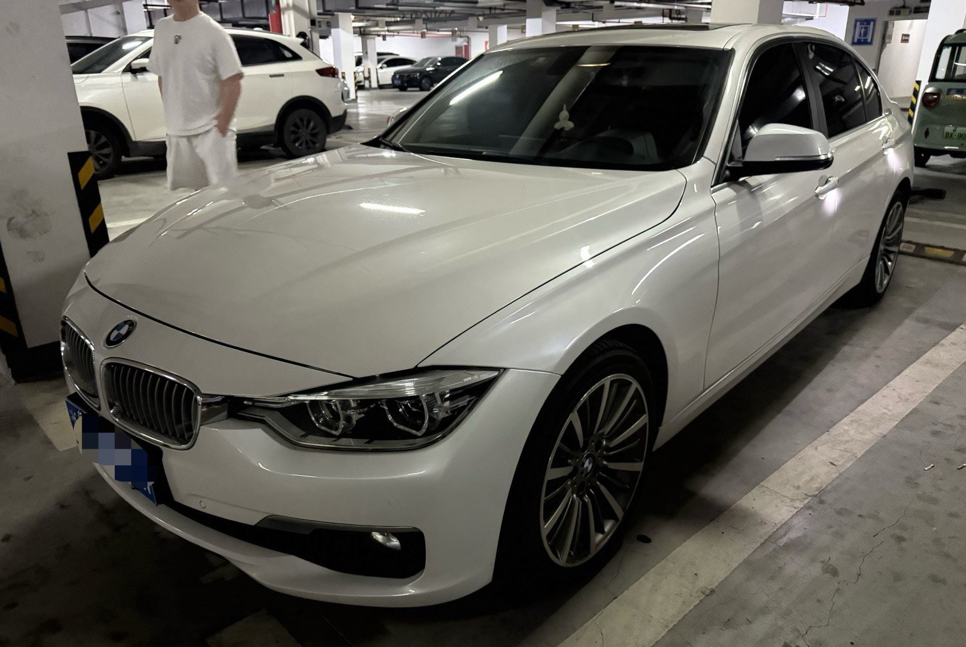 BMW 3 Series 2019 car image 