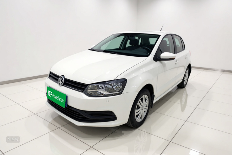 Volkswagen Polo 2016 car image #2