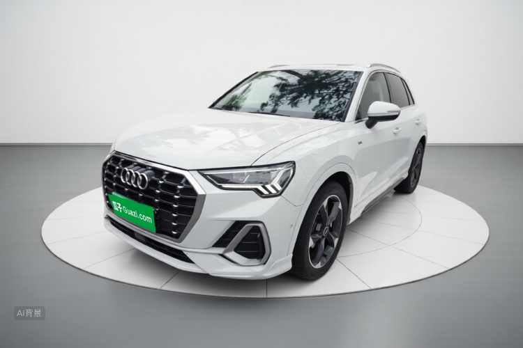 Audi Q3 2021 car image #2