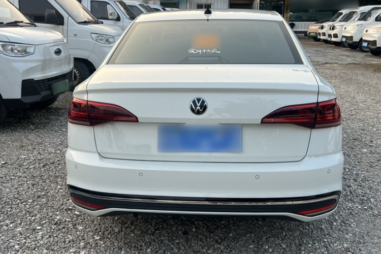 Volkswagen Bora 2023 car image #6