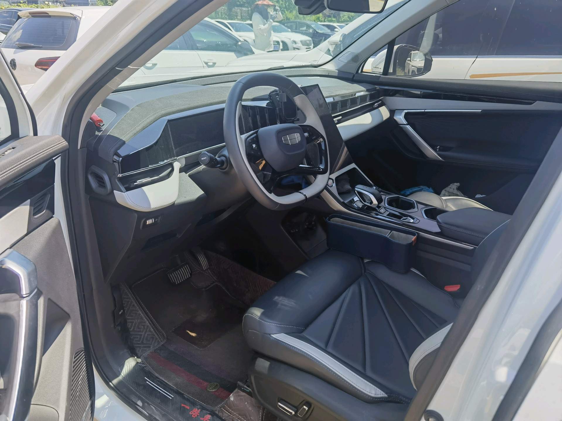 GEELY Boyue L 2023 #3 GEELY Boyue L 2023 صورة سيارة #3