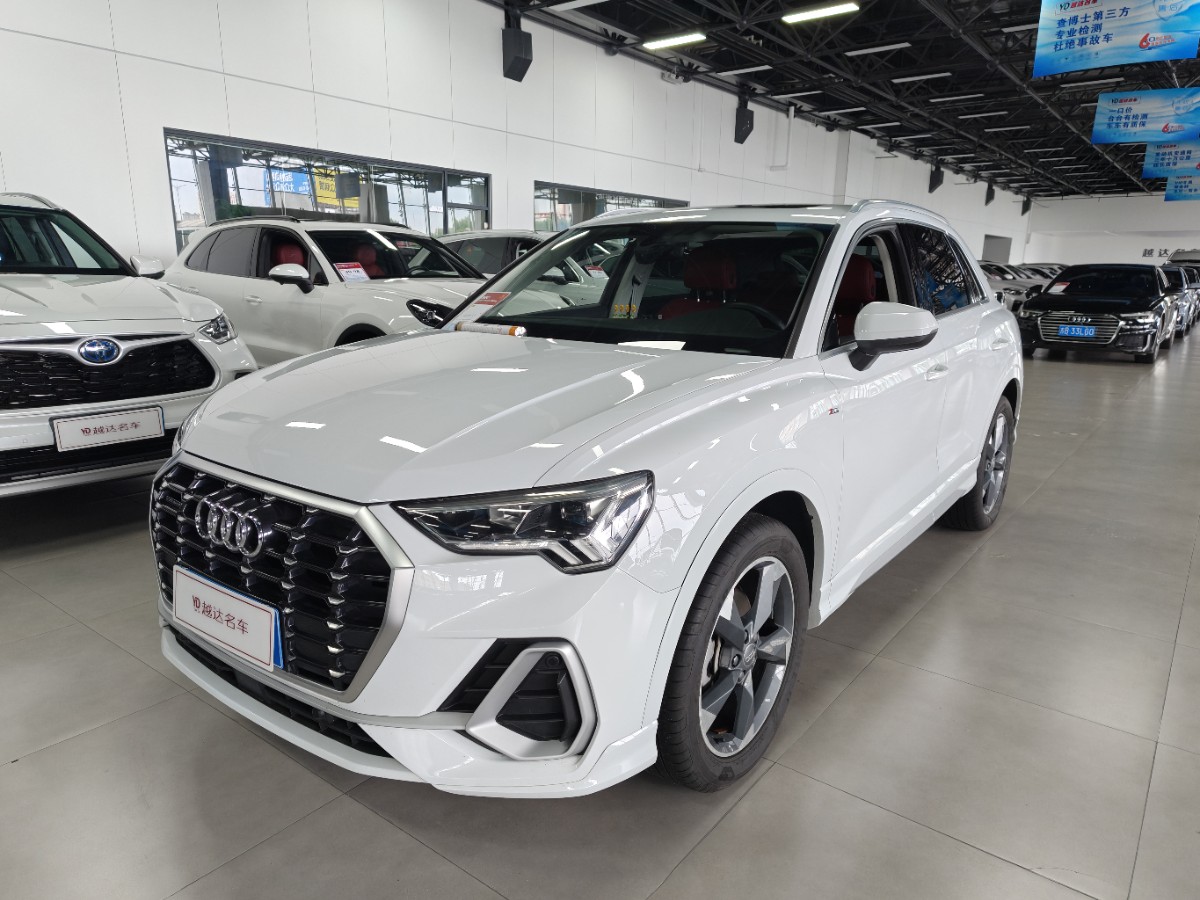 Audi Q3 2019 car image 