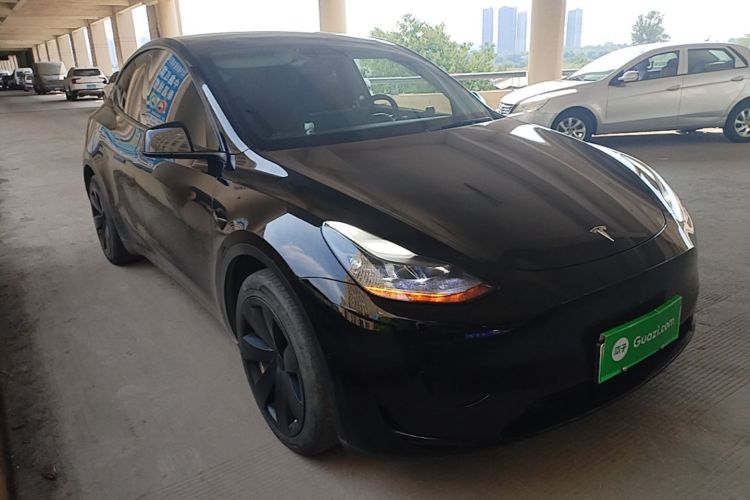 Tesla Model Y 2022 #4 Tesla Model Y 2022 car image #4