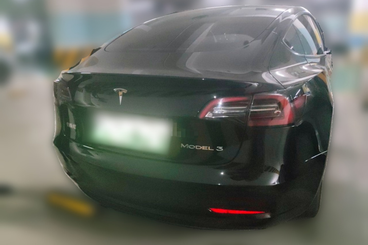 Tesla Model 3 2022 car image #4