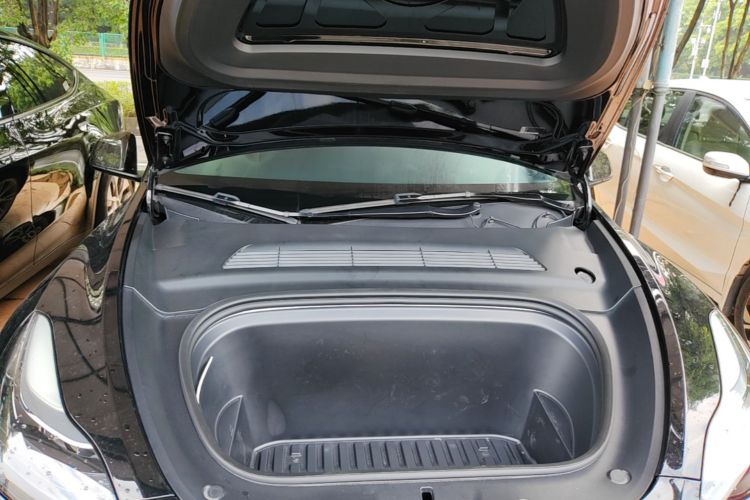 Tesla Model Y 2023 #20 Tesla Model Y 2023 car image #20