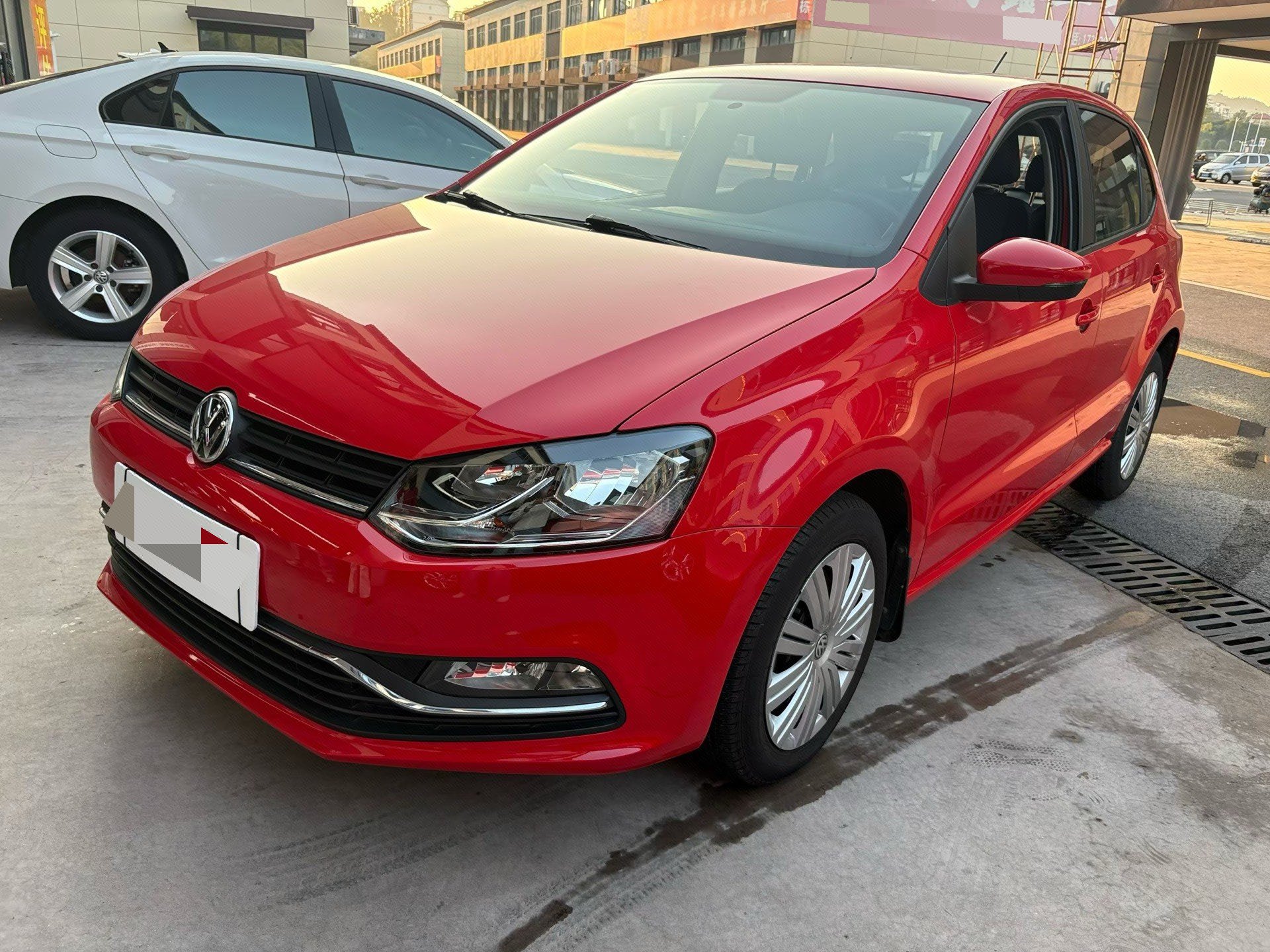 Volkswagen Polo 2016 Volkswagen Polo 2016 صورة سيارة
