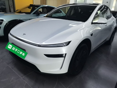 Tesla Model Y 2025 Tesla Model Y 2025 immagine di auto