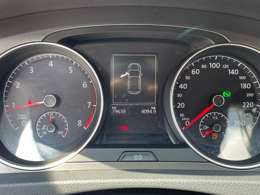 Volkswagen Golf 2015 car image #9