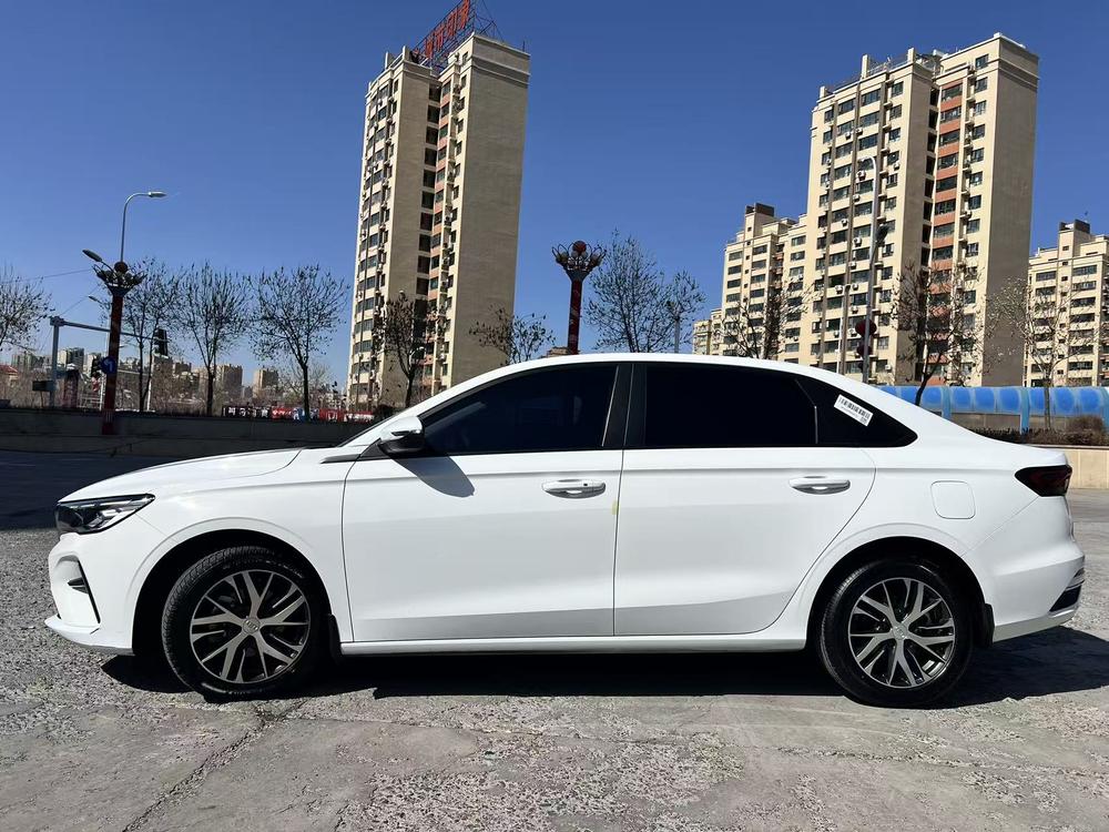GEELY Emgrand 2023 #4 GEELY Emgrand 2023 car image #4