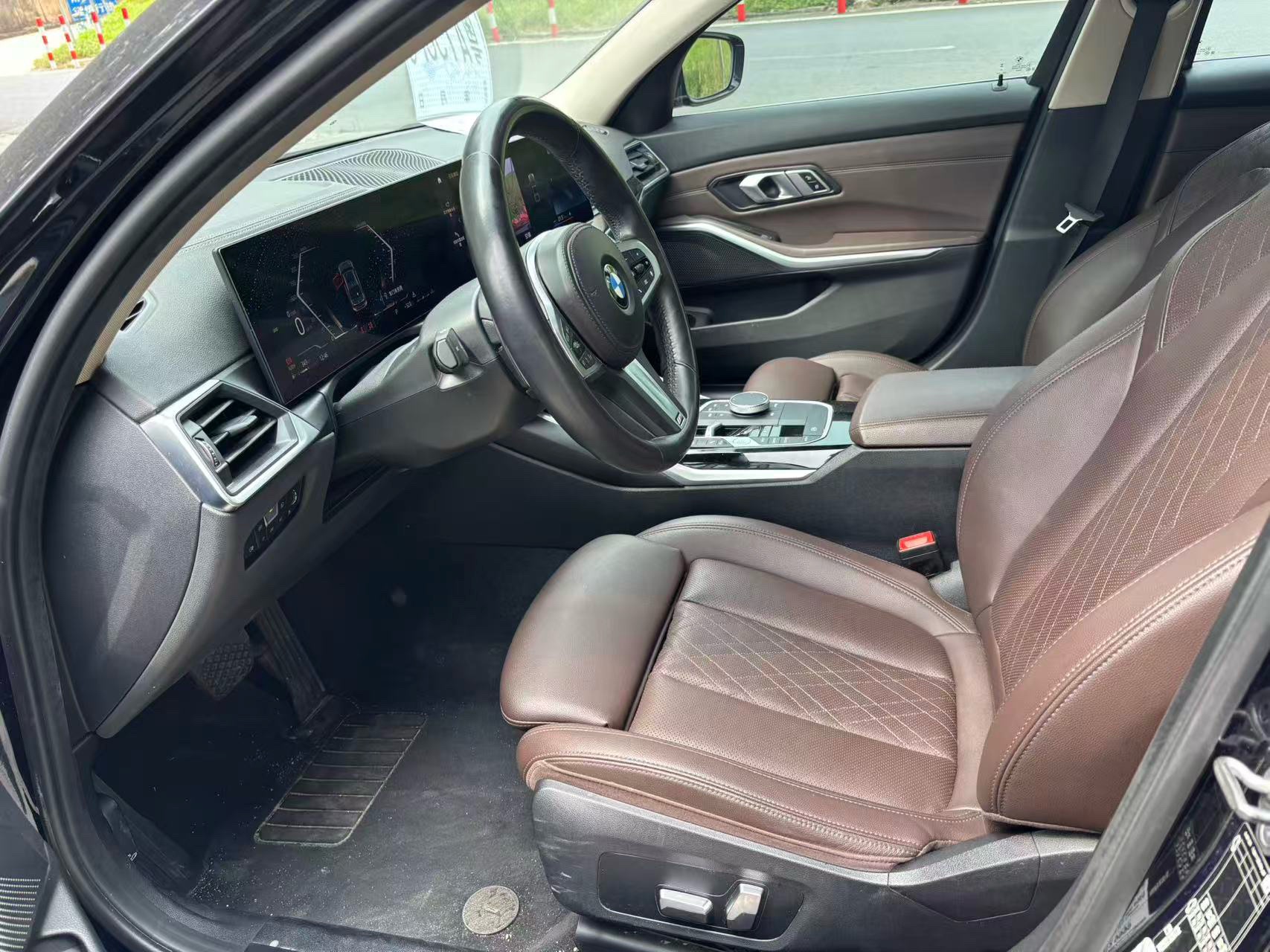 BMW 3 Series 2023 immagine di auto #3