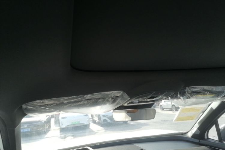 GEELY Boyue L 2026 immagine di auto #20