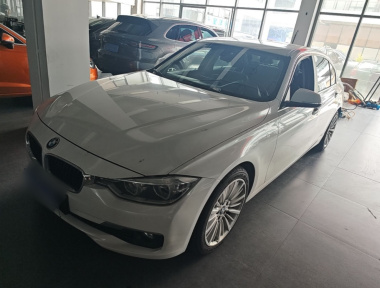 BMW 3 Series 2018 BMW 3 Series 2018 car image