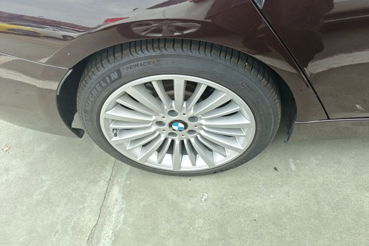 BMW 3 Series 2018 #10 BMW 3 Series 2018 car image #10