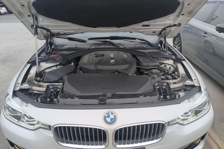 BMW 3 Series 2018 #22 BMW 3 Series 2018 imagen de coche #22