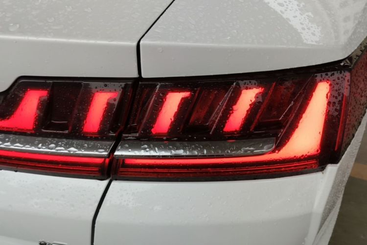 BYD Han 2021 car image #8