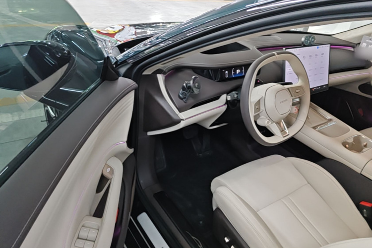 2026 #16 2026 imagem de carro #16