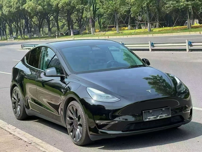 Tesla Model Y 2023 #2 Tesla Model Y 2023 car image #2