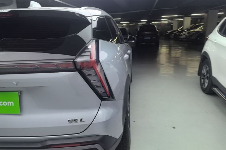 GEELY Boyue L 2023 car image #8