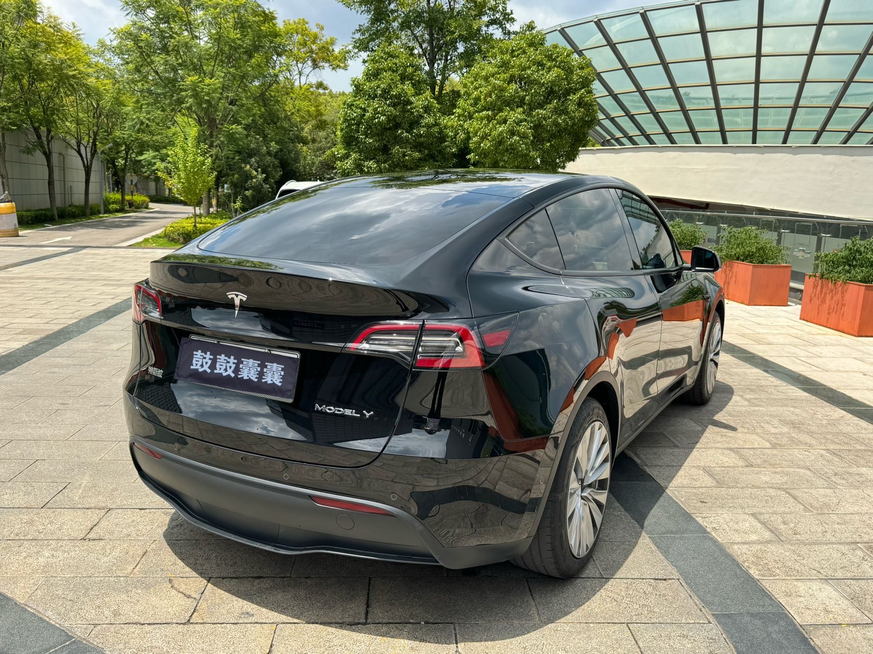 Tesla Model Y 2023 #10 Tesla Model Y 2023 immagine di auto #10