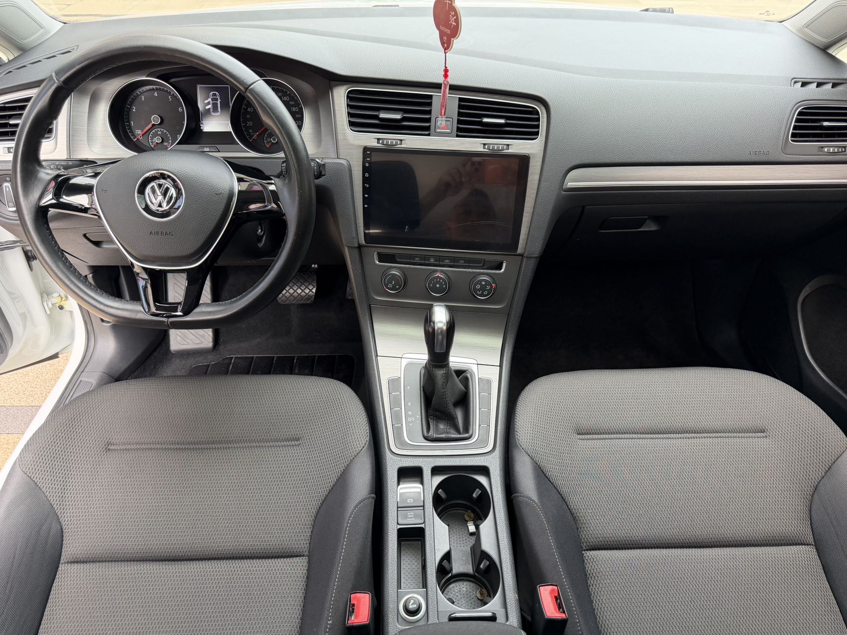 Volkswagen Golf 2016 car image #9