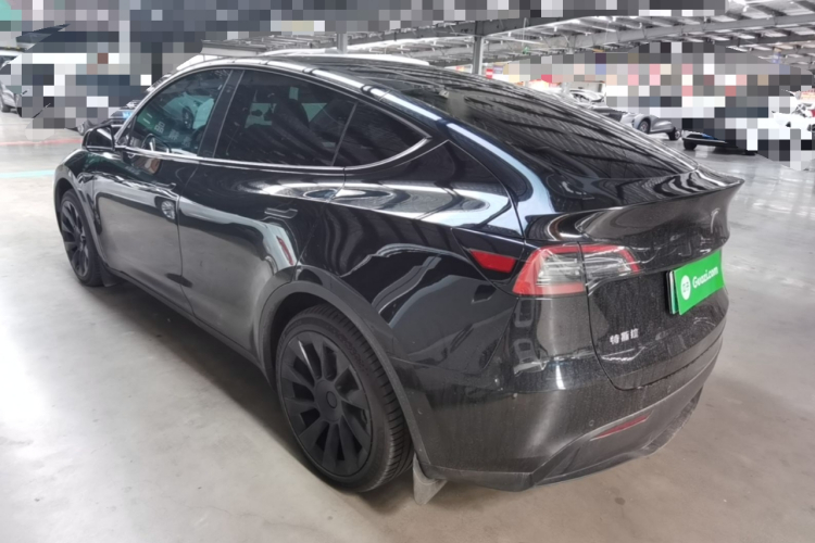 Tesla Model Y 2023 #5 Tesla Model Y 2023 car image #5