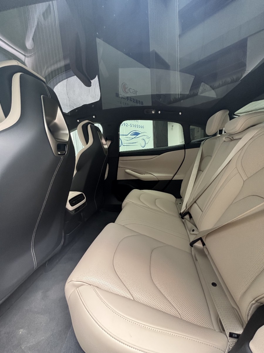 MI SU7 2025 car image #5