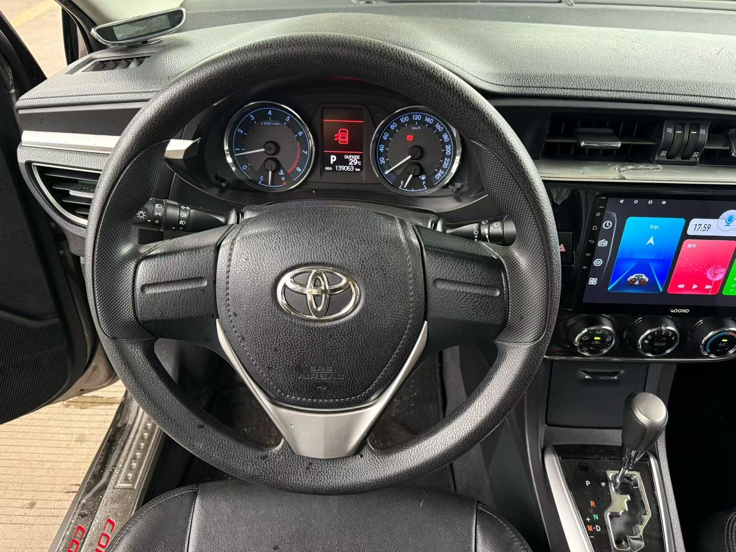 Toyota Corolla 2015 car image #8