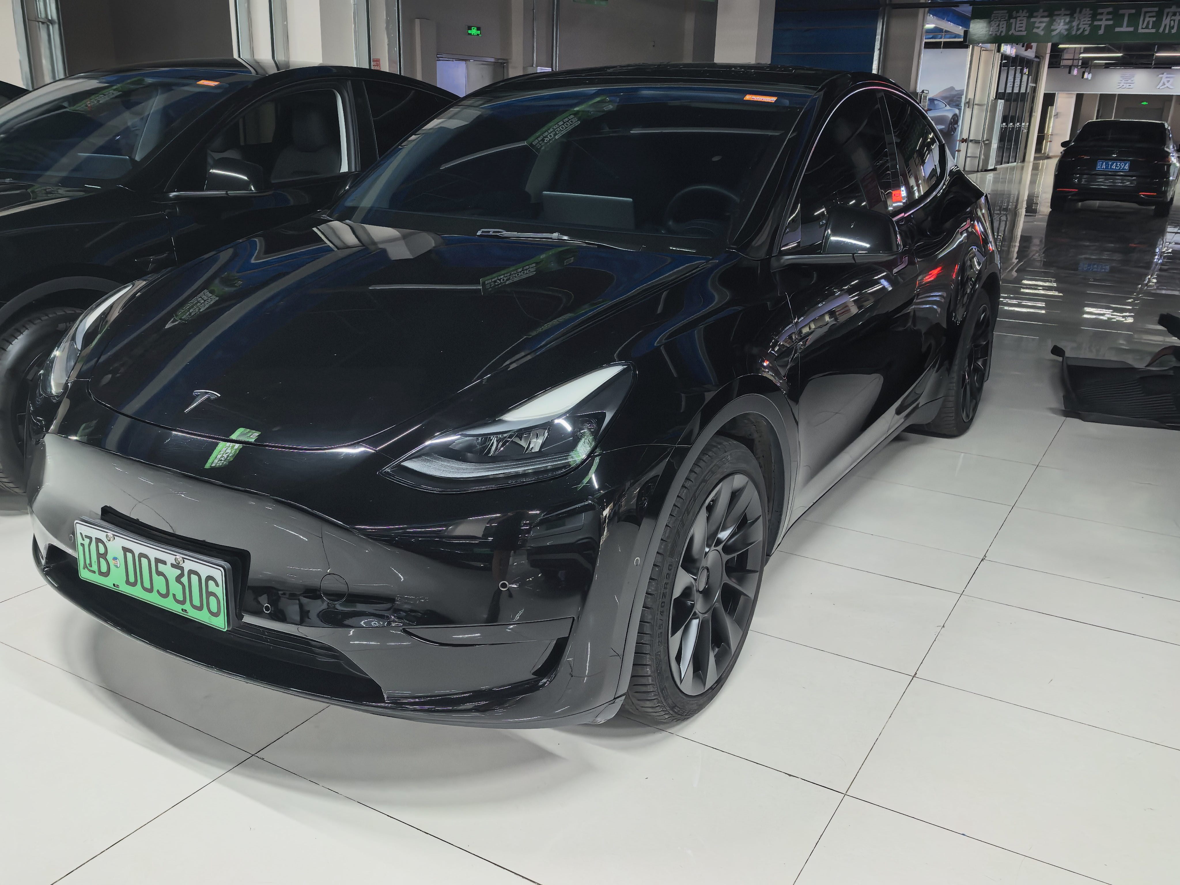 Tesla Model Y 2022 Tesla Model Y 2022 car image