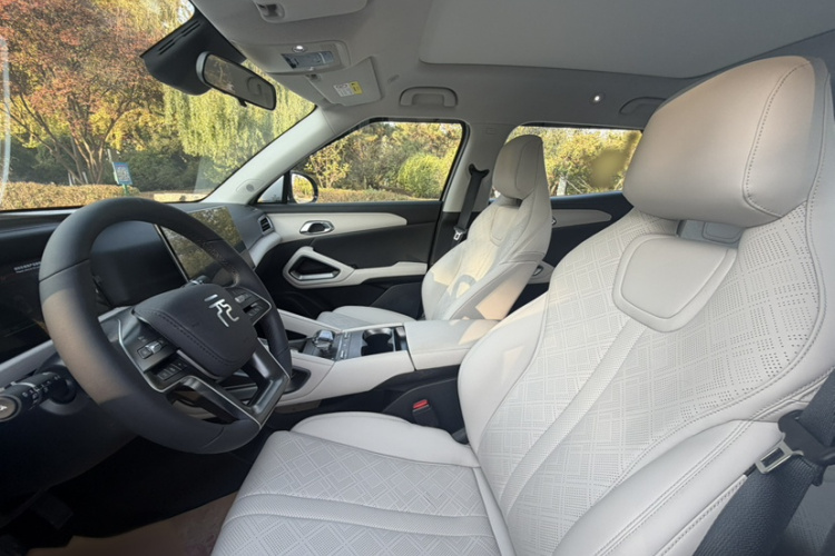 BYD YuanUP 2024 #13 BYD YuanUP 2024 immagine di auto #13