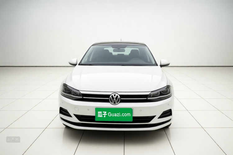 Volkswagen Polo 2021 car image #3