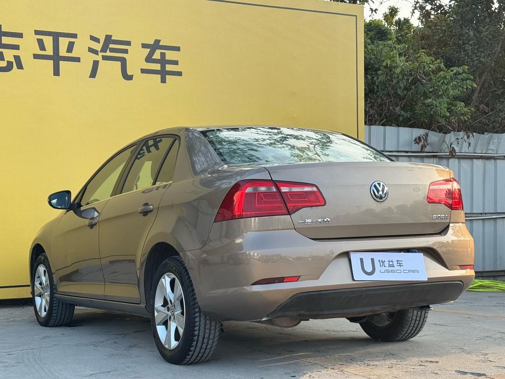 Volkswagen Bora 2015 car image #4