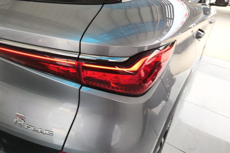 BYD Yuan Plus 2024 immagine di auto #3