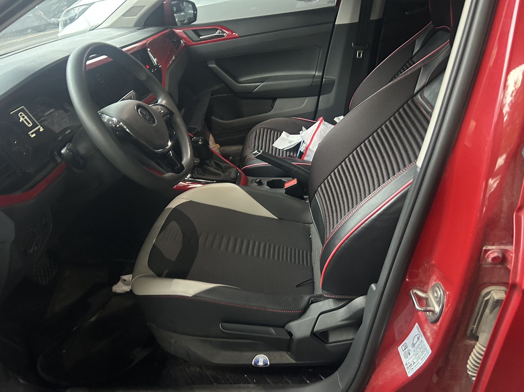 Volkswagen Polo 2022 car image #6