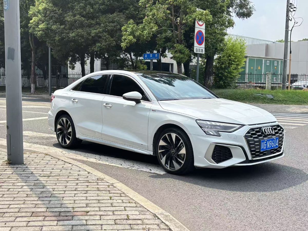 Audi A3 2023 car image #3