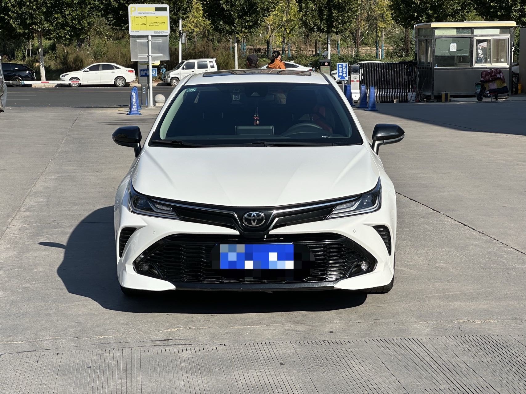 Toyota Corolla 2022 immagine di auto #2