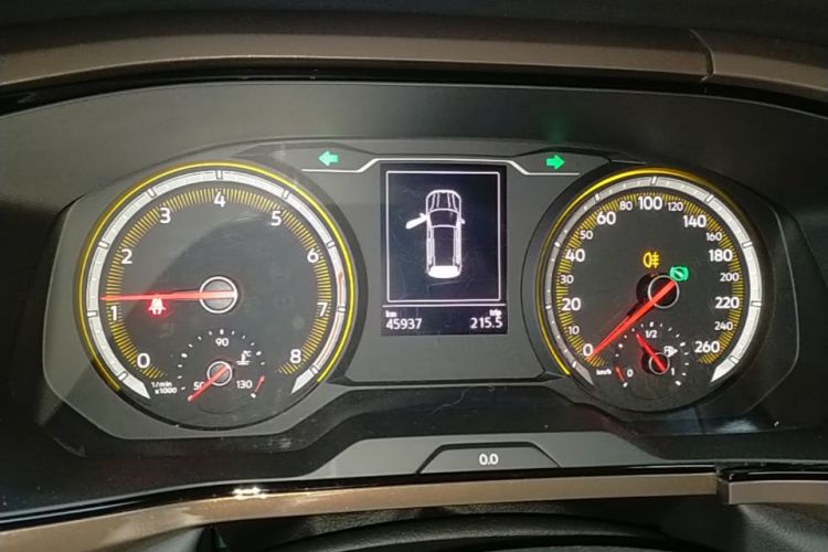 Volkswagen Tharu 2020 car image #12