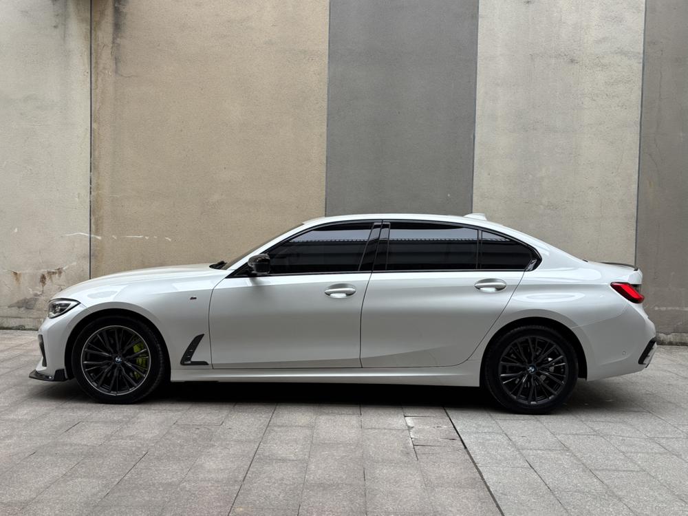BMW 3 Series 2019 #4 BMW 3 Series 2019 car image #4