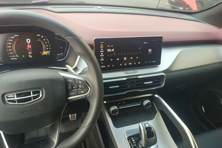 GEELY Coolray 2019 #10 GEELY Coolray 2019 car image #10