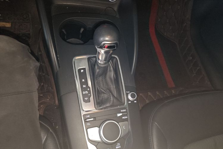 Audi A3 2017 car image #14