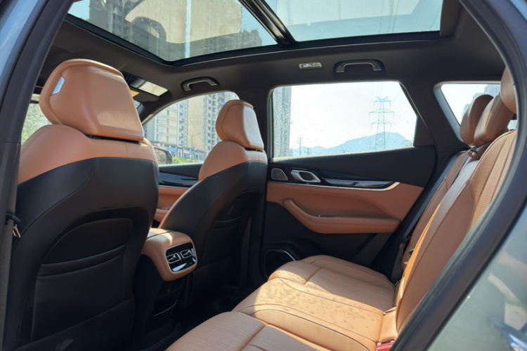GEELY Boyue L 2025 #9 GEELY Boyue L 2025 imagen de coche #9