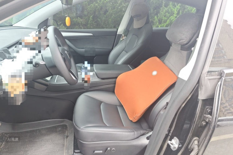 Tesla Model Y 2023 car image #17