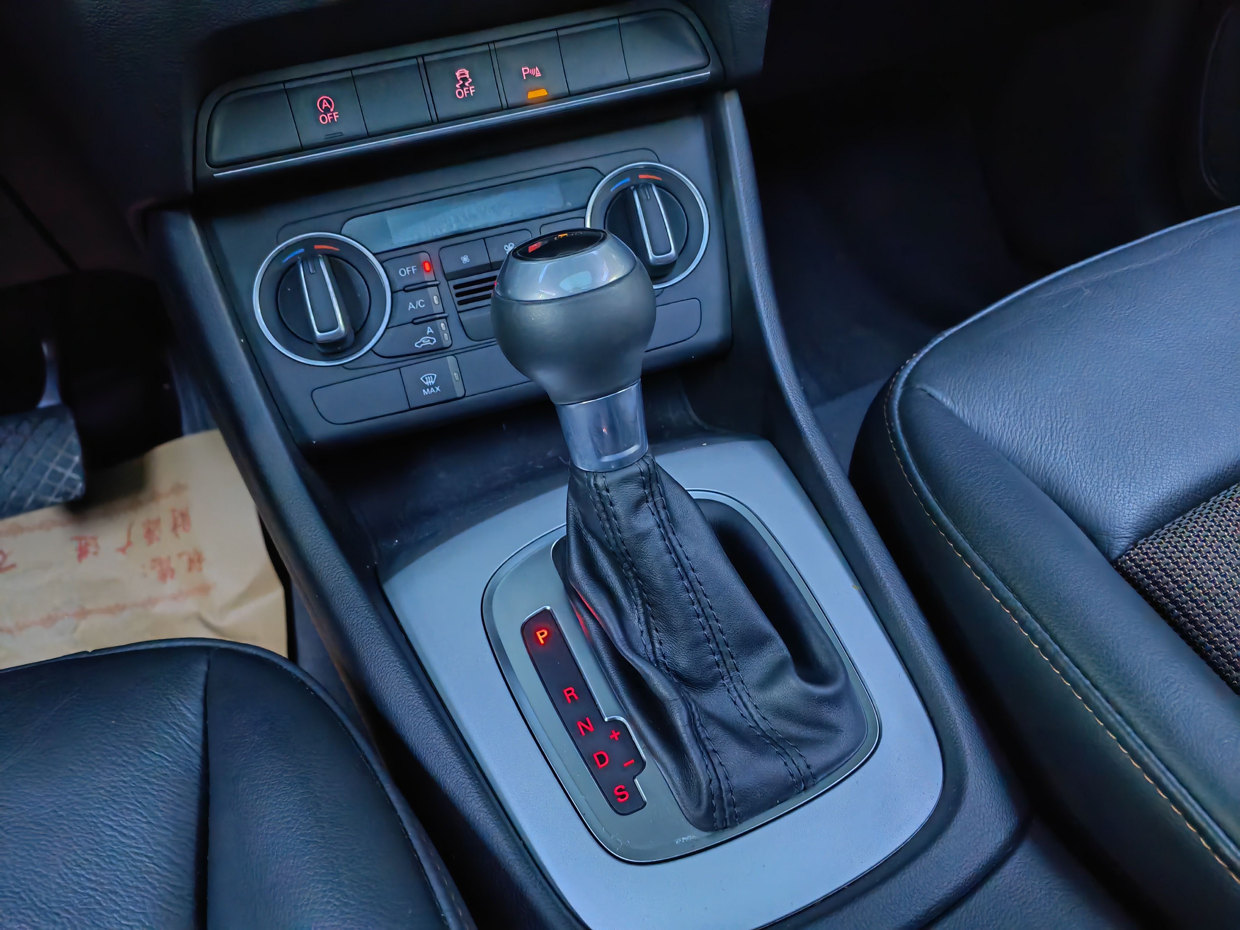 Audi Q3 2018 #8 Audi Q3 2018 car image #8
